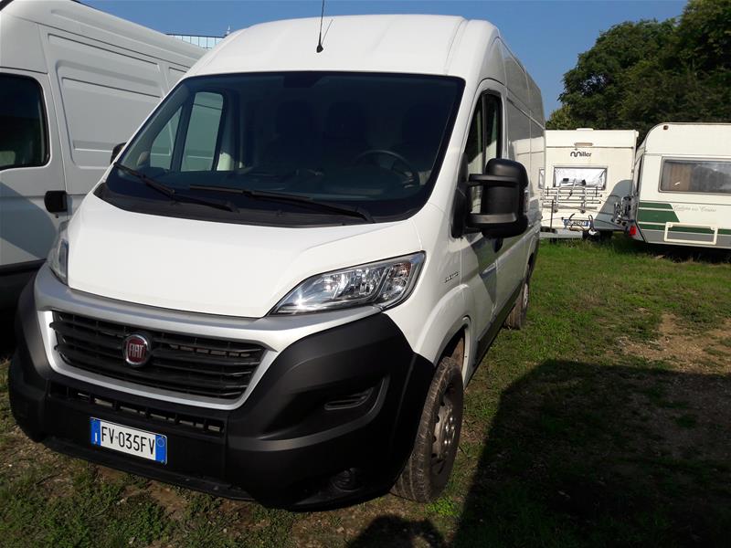 Fiat - DUCATO GANCIO TRAINO - Noleggio Furgoni Torino